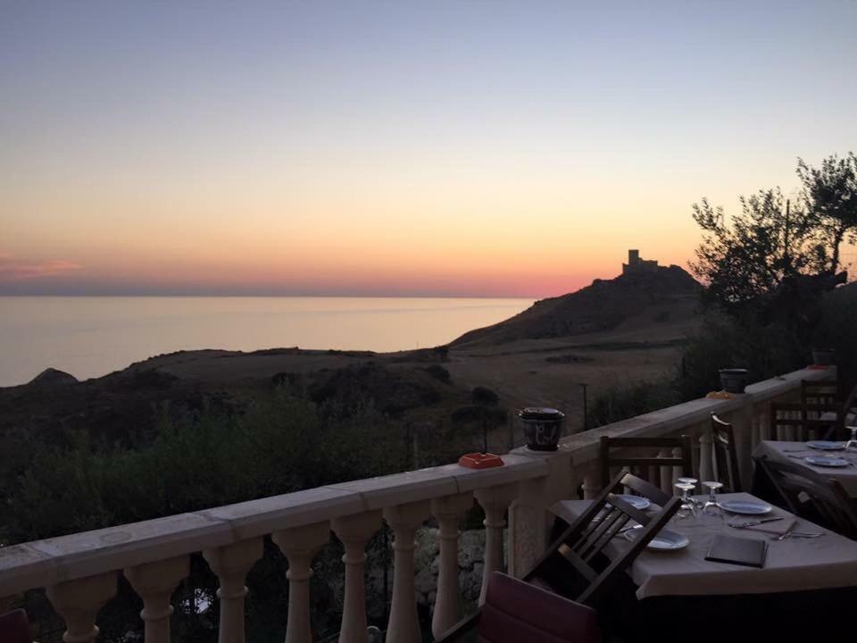 La Collina Sul Mare Bed & Breakfast Palma di Montechiaro Bagian luar foto